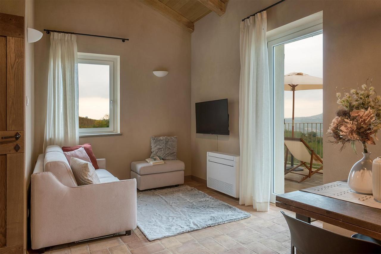 I Ciabot Di Monforte Monforte D'Alba Luaran gambar